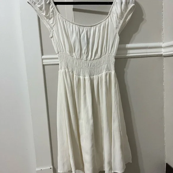 Urban Outfitters White Smocked Midi Dress — Square Neck & Puff Sleeves — Size M - Picture 6 of 6